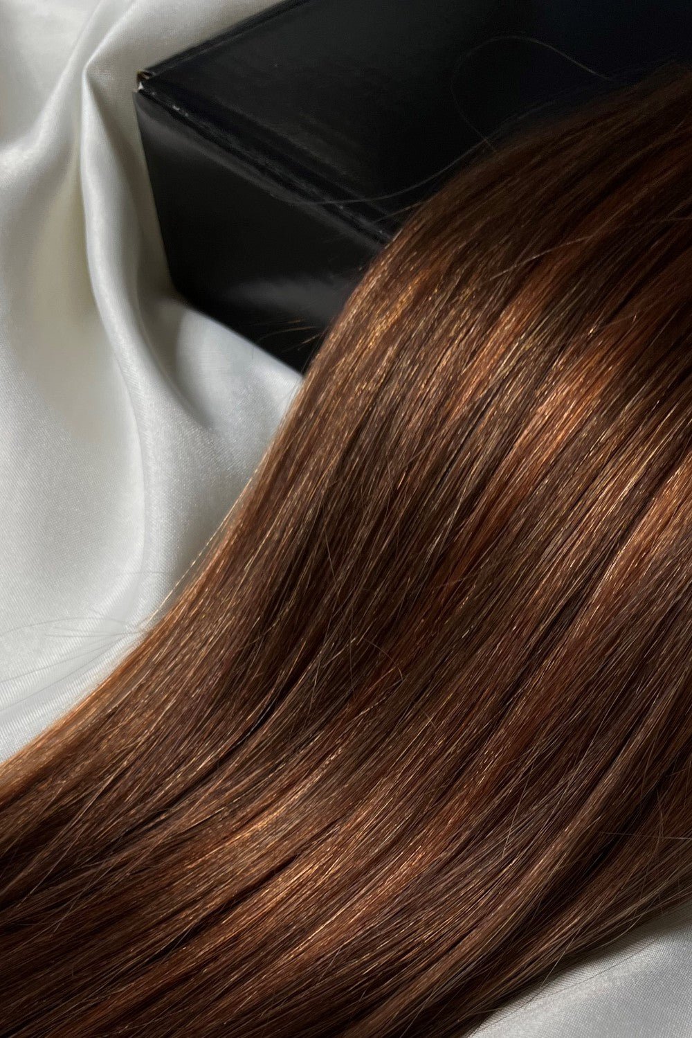 100% Remy Human Hair Seamless Clip-In Extensions 22inches- 130g