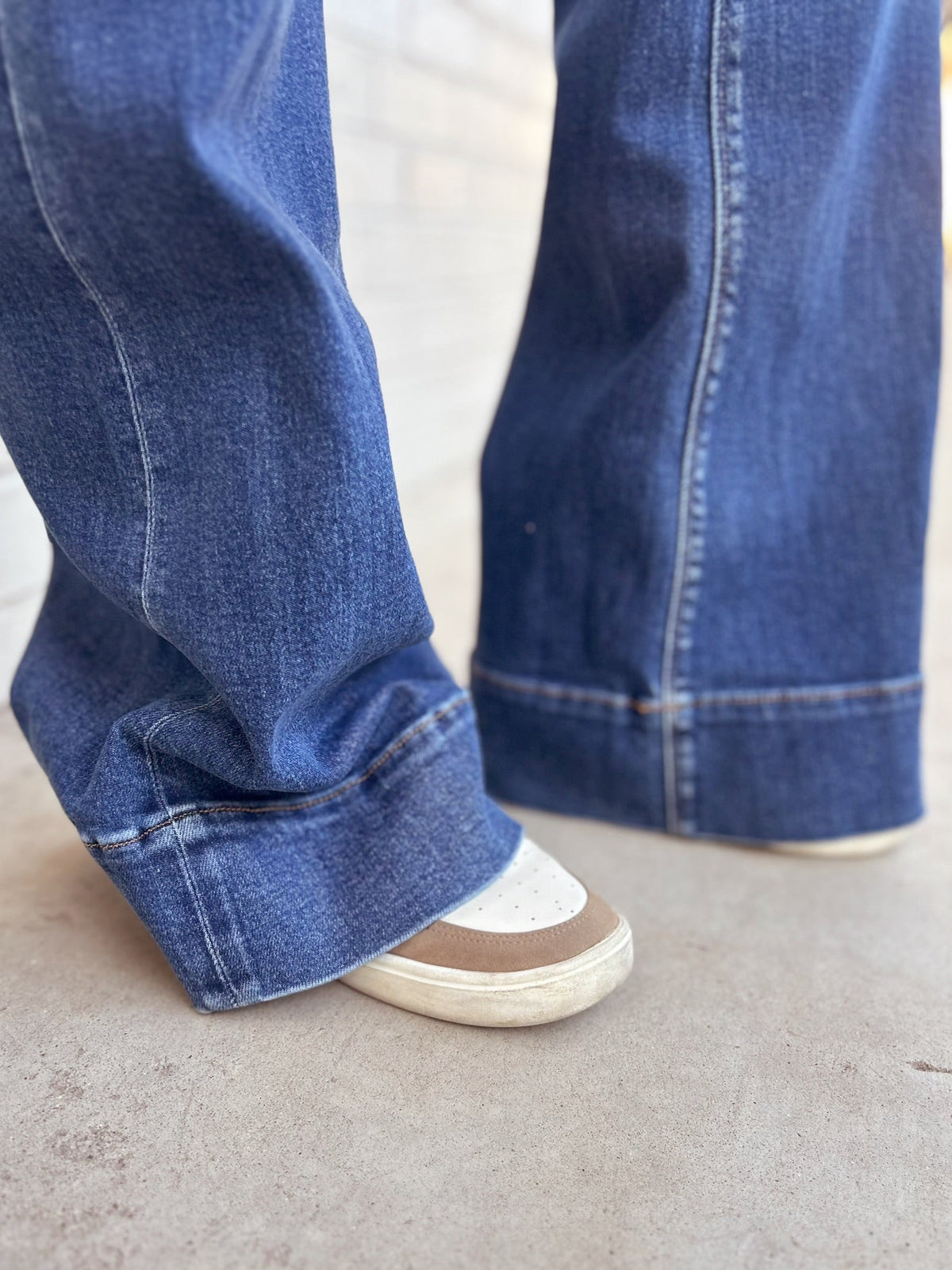 High Rise Wide Flare Patch Pocket Jeans