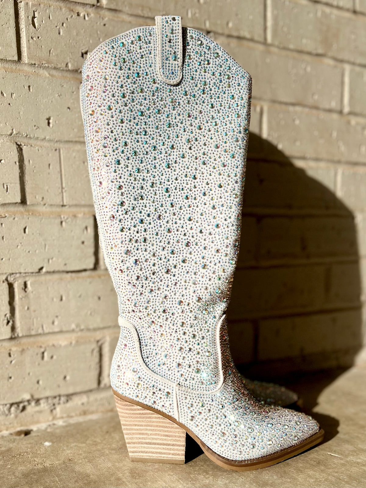 Very G Tall In A Silver Cadillac Boots*