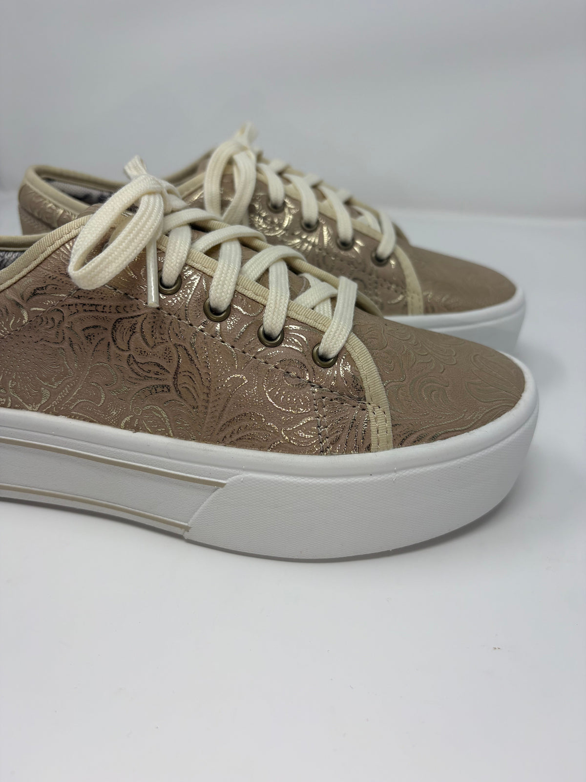 Women's Ariat Skylar Pearl Floral Embossed Shoes