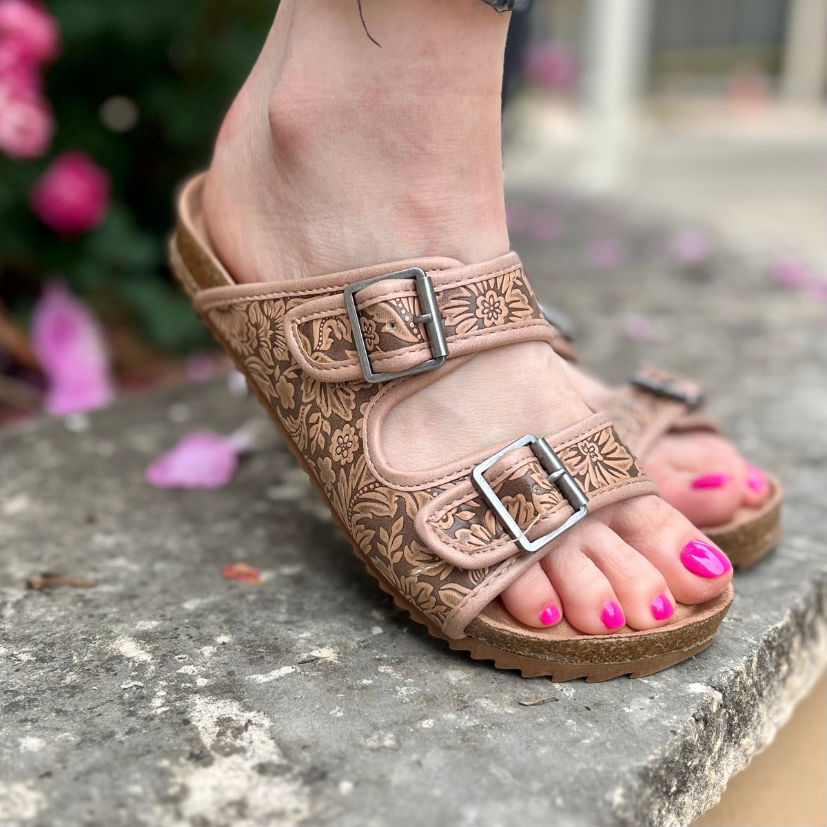 Berry Comfy Tan Burkies