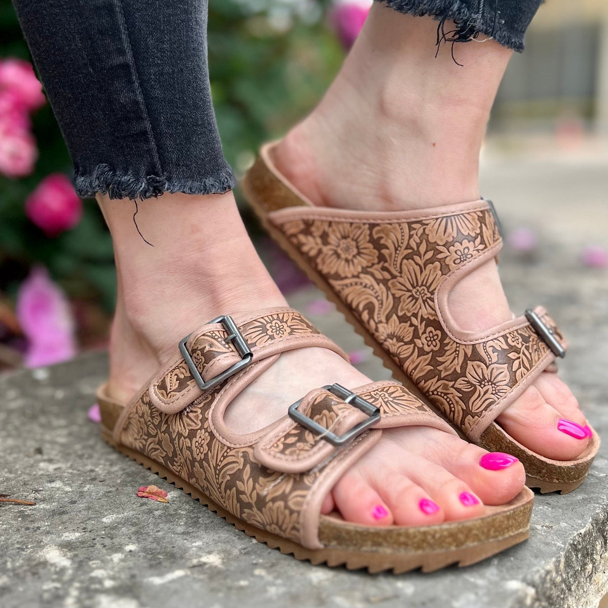 Berry Comfy Tan Burkies