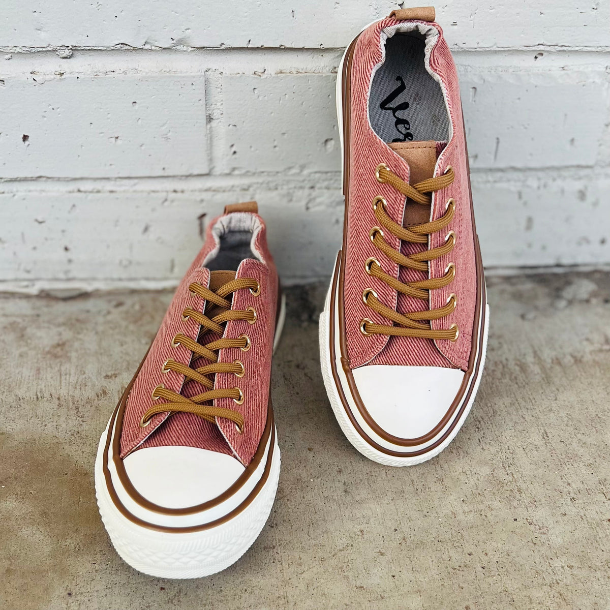 Driana Sneakers*